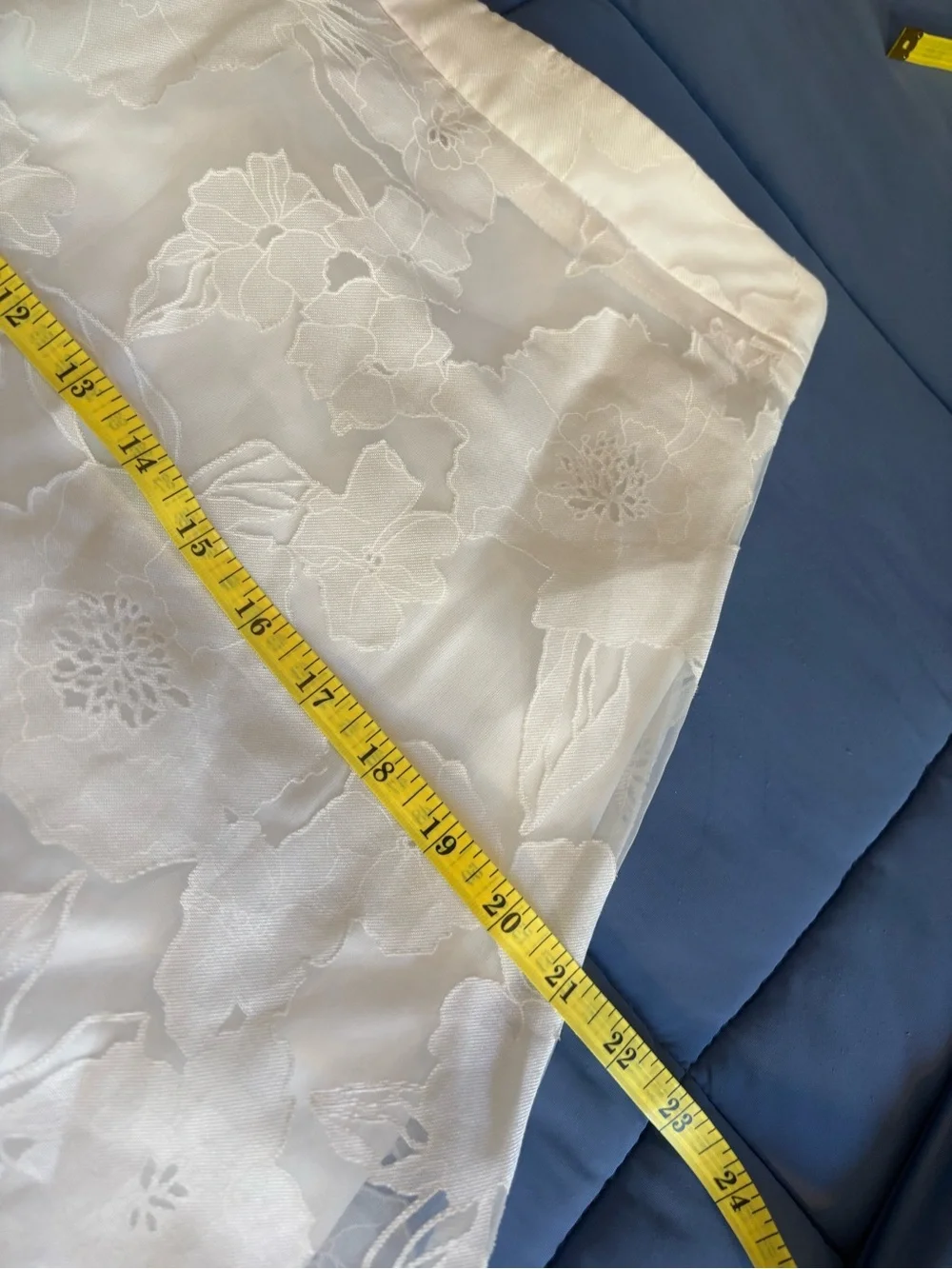 White Lace A-Line Midi Skirt Lulus size Medium